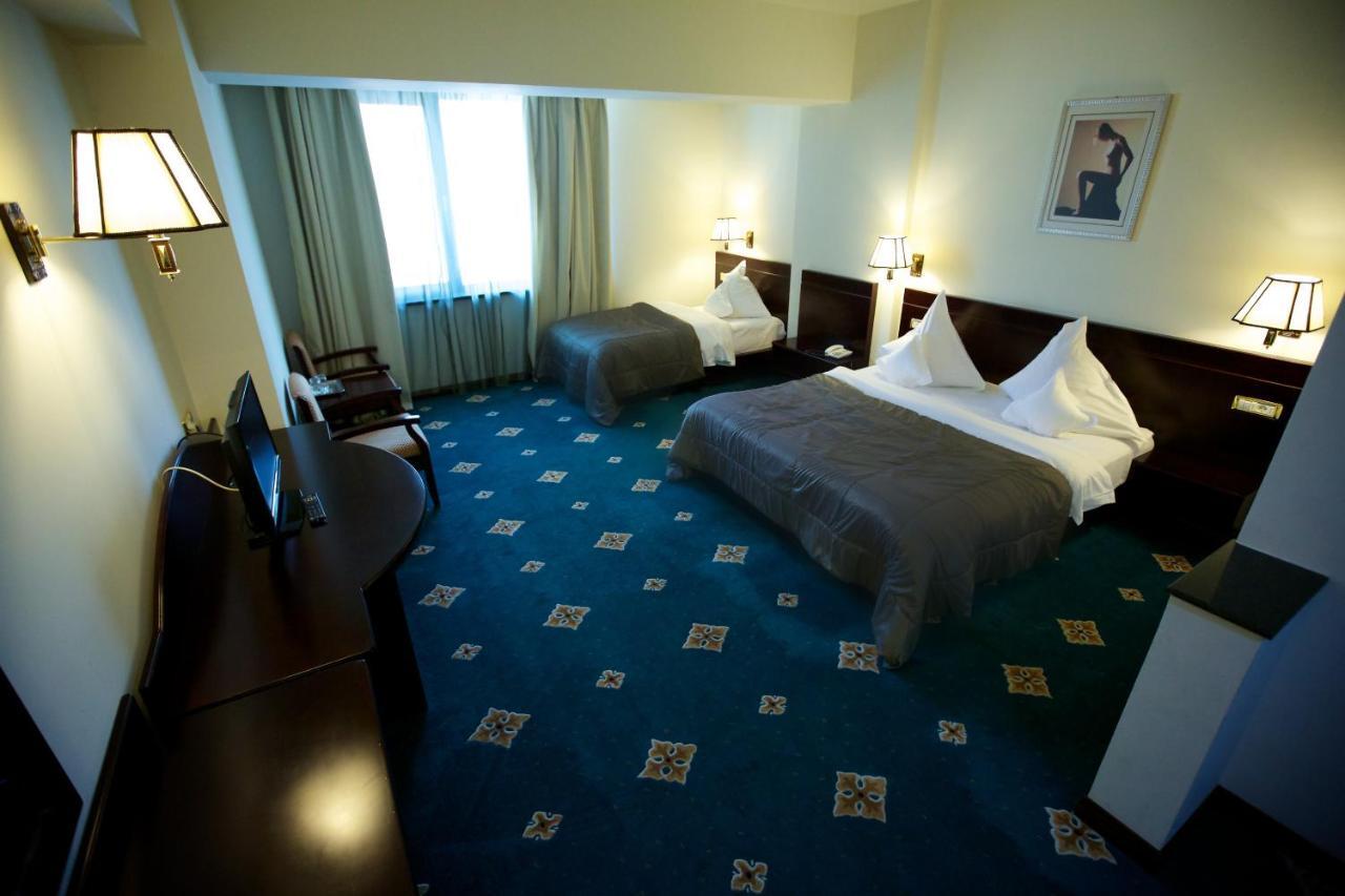 Hotel Delta 4 Tulcea Bagian luar foto